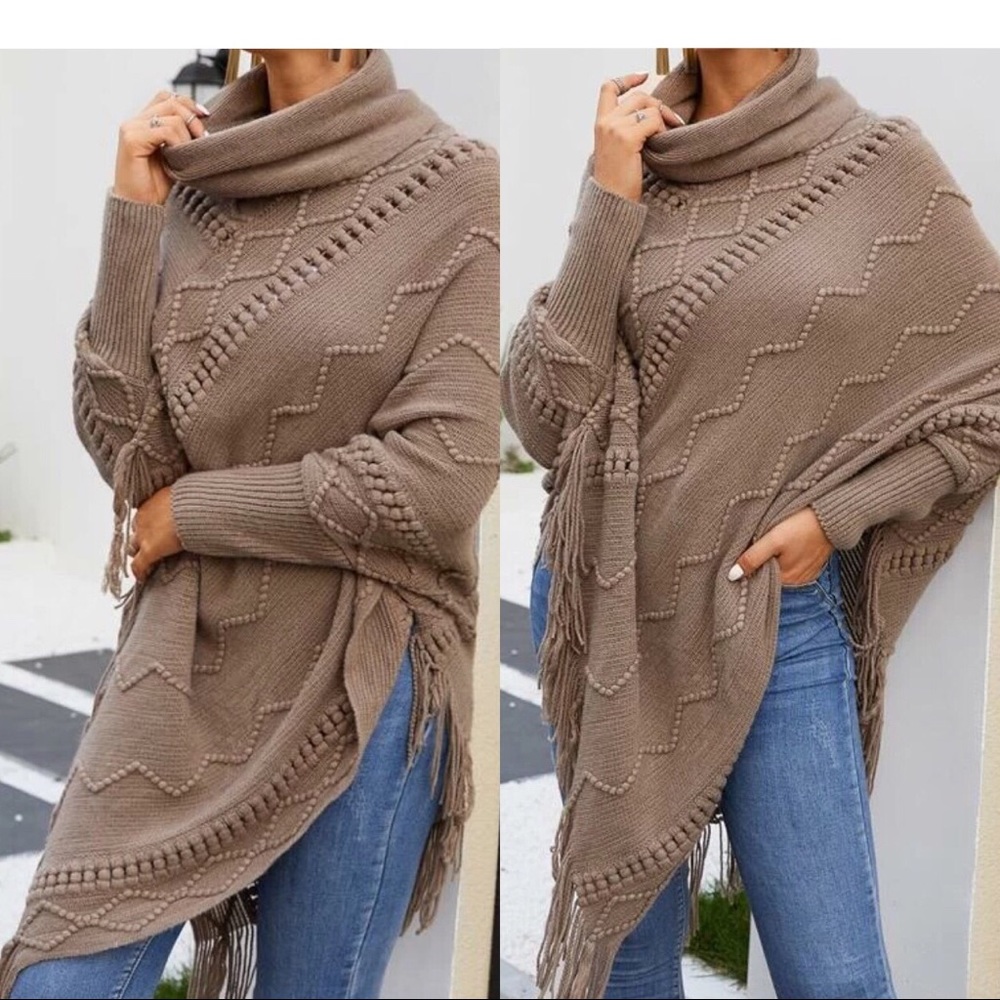 🆕 Hem Poncho Sweater✨